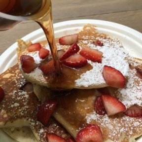 Gluten-free pancakes from Fresh & Co